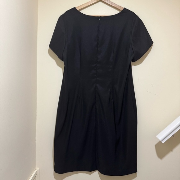 Women’s DressBarn Formal Black Nude Detail Lace Tight Short Sleeve Dress Size 16 - Picture 9 of 16